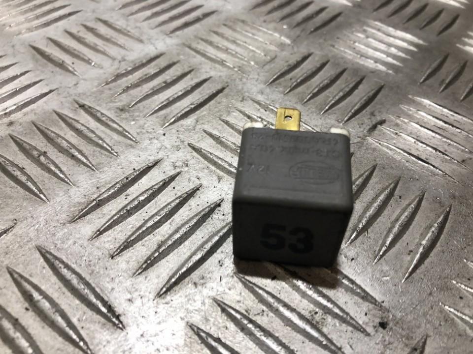 141951253B Volkswagen Passat 1993 RELÉ PARA AUTOMÓVIL