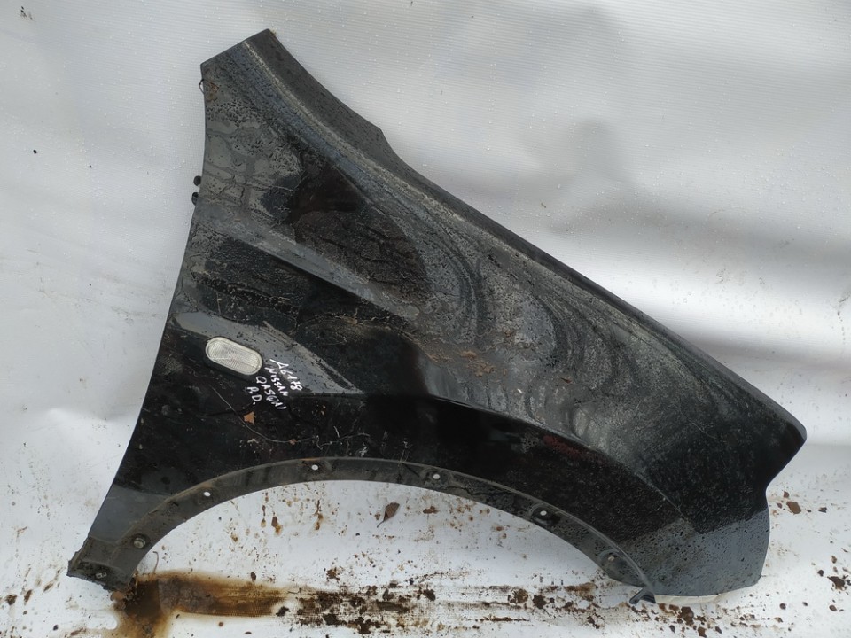 JUODA Nissan Qashqai 2009 Błotnik - PRZEDNIE PRAWE