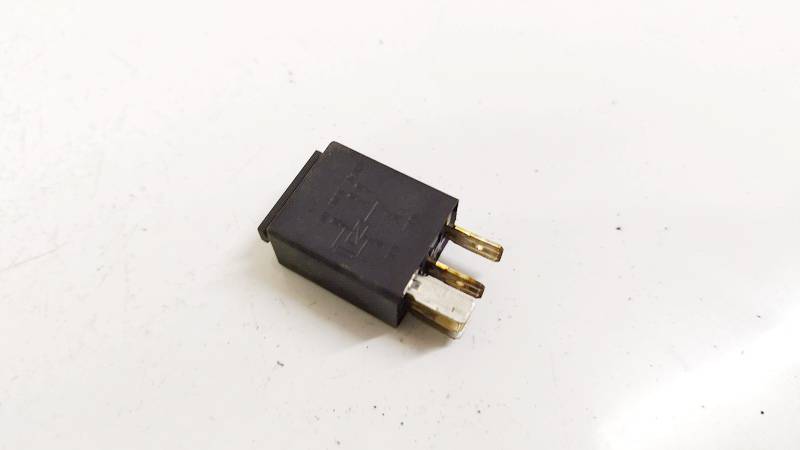 8Z0951253 Audi A3 2005 Relay module