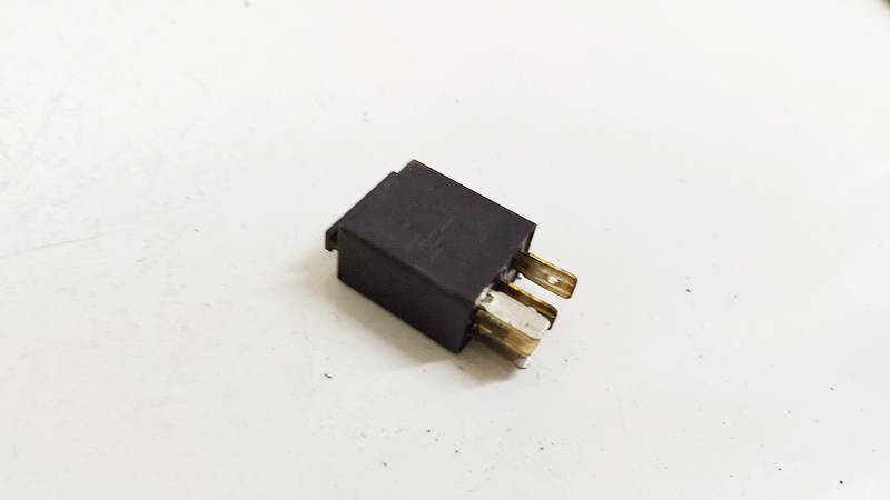 8Z0951253 Audi A3 2005 Relay module - Thumbnail 2