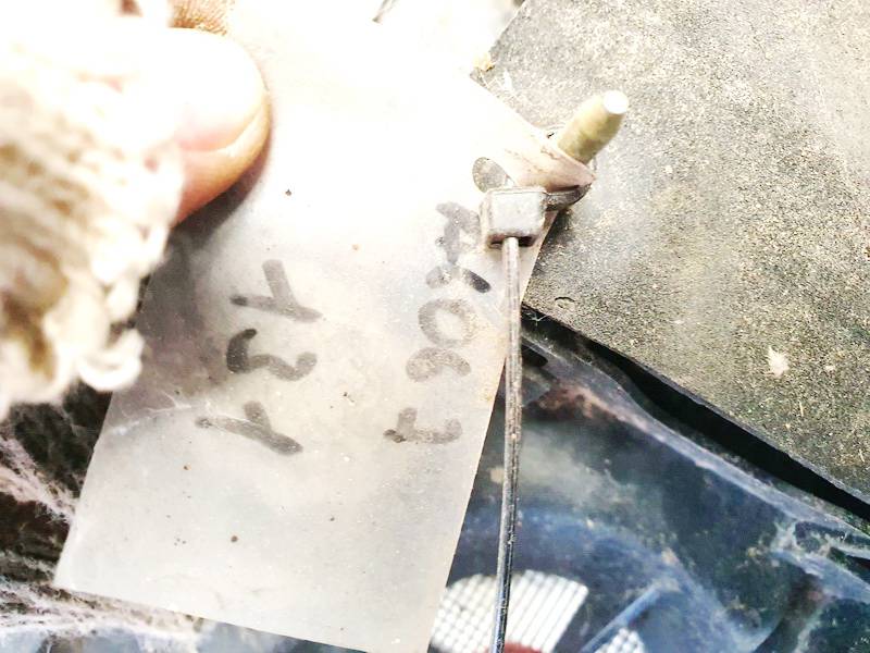 Mazda 323F 1998 Galinio dangcio isorine apdaila (numerio apsvietimas) G. - Thumbnail 3