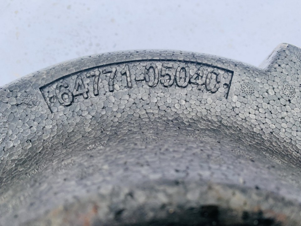 6477105040 Toyota Avensis 2003 Tool kit - Thumbnail 3