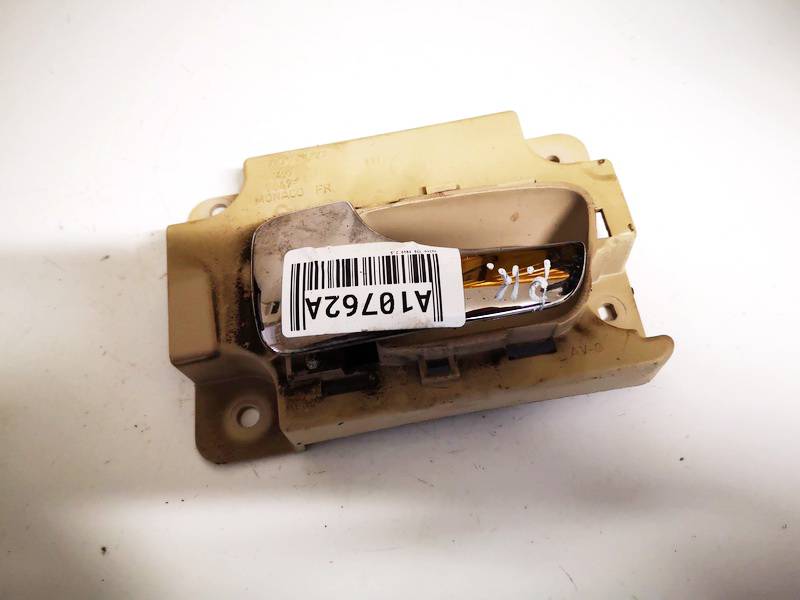 9152497 Volvo V70 1999 Door Handle Interior - FRONT LEFT