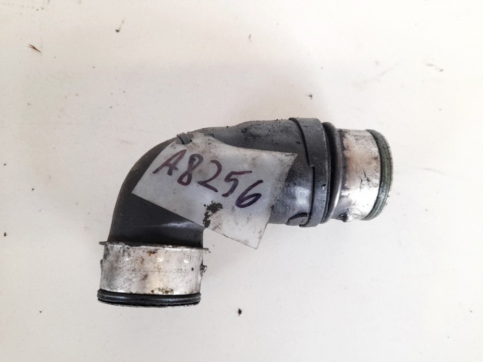 038131111A Volkswagen Touran 2005 TURBO INTERCOOLER PIPE HOSE