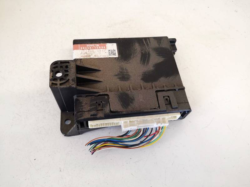 8865012B00 Toyota Auris 2007 Other computers