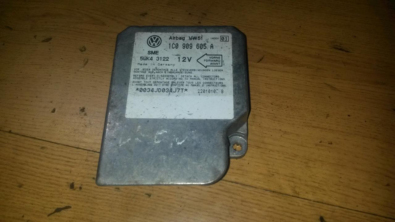 1C0909605A Volkswagen Golf 2001 Airbag crash sensors module