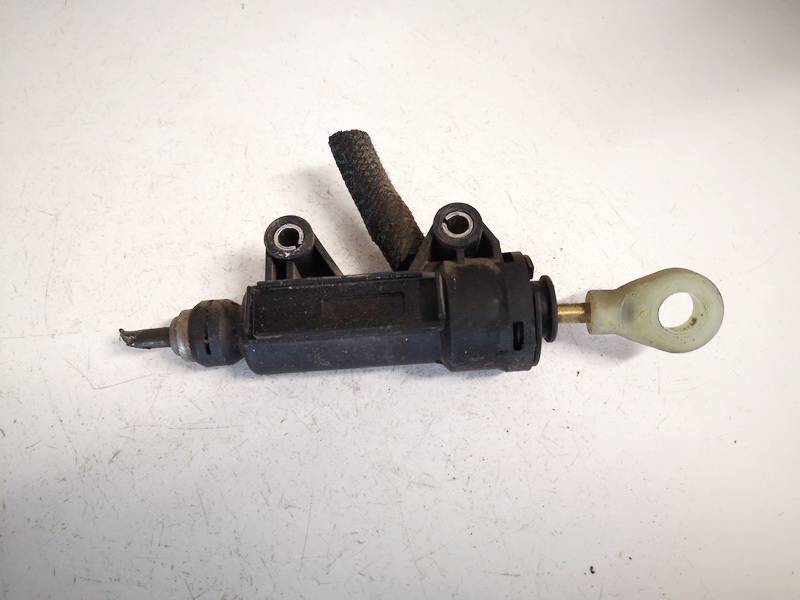 21526758822 BMW 3-Series 2002 Master clutch cylinder