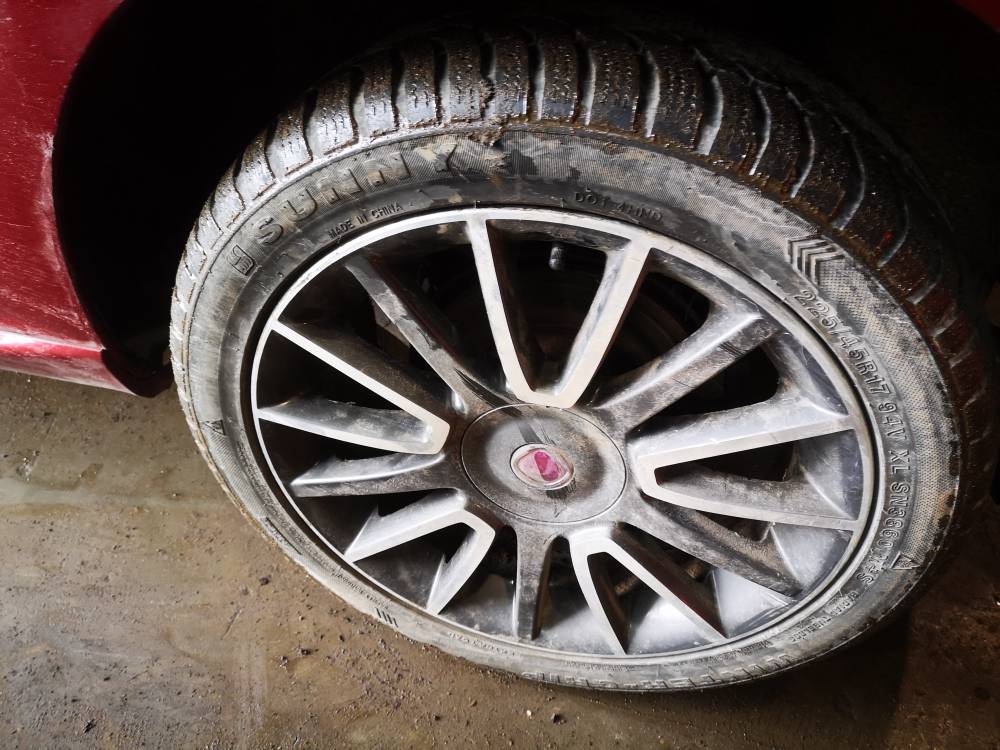 4X98 Fiat Bravo 2009 Jeu de roues pluie R17