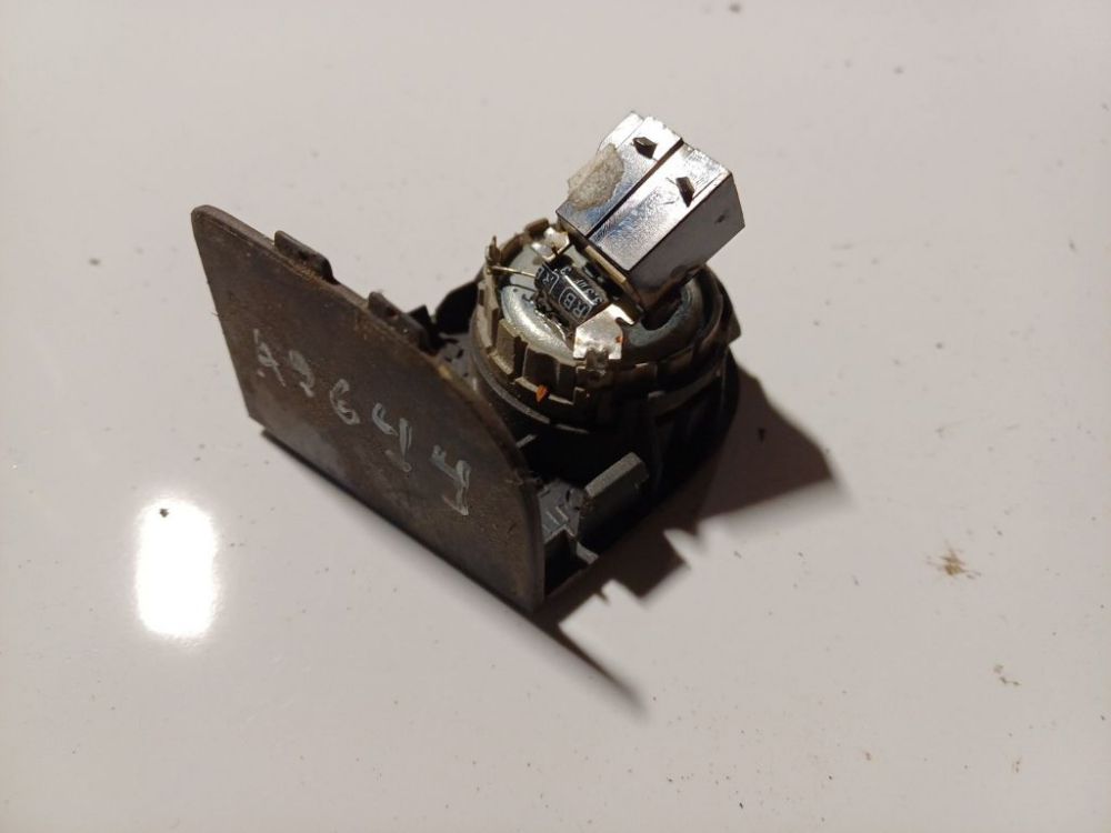 04C1087M3857211A75R Volkswagen Sharan 2004 Auto skaļrunis - Thumbnail 3