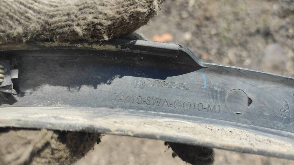 74410SWAG010M1 Honda CR-V 2008 Wheel Arch (fender) Trim - REAR RIGHT - Thumbnail 3