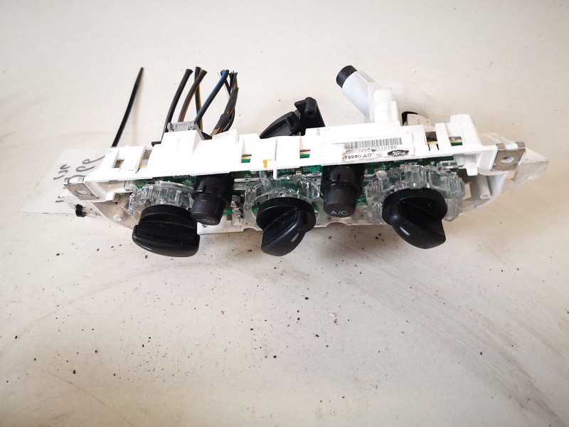 3M5T19980AD Ford Focus 2006 Climate Control Panel (heater control switches)