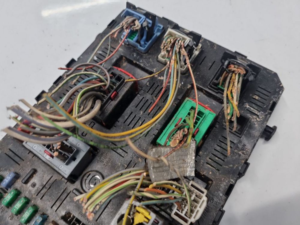 9660105980 Citroen C4 2007 Komforto blokas - Thumbnail 3