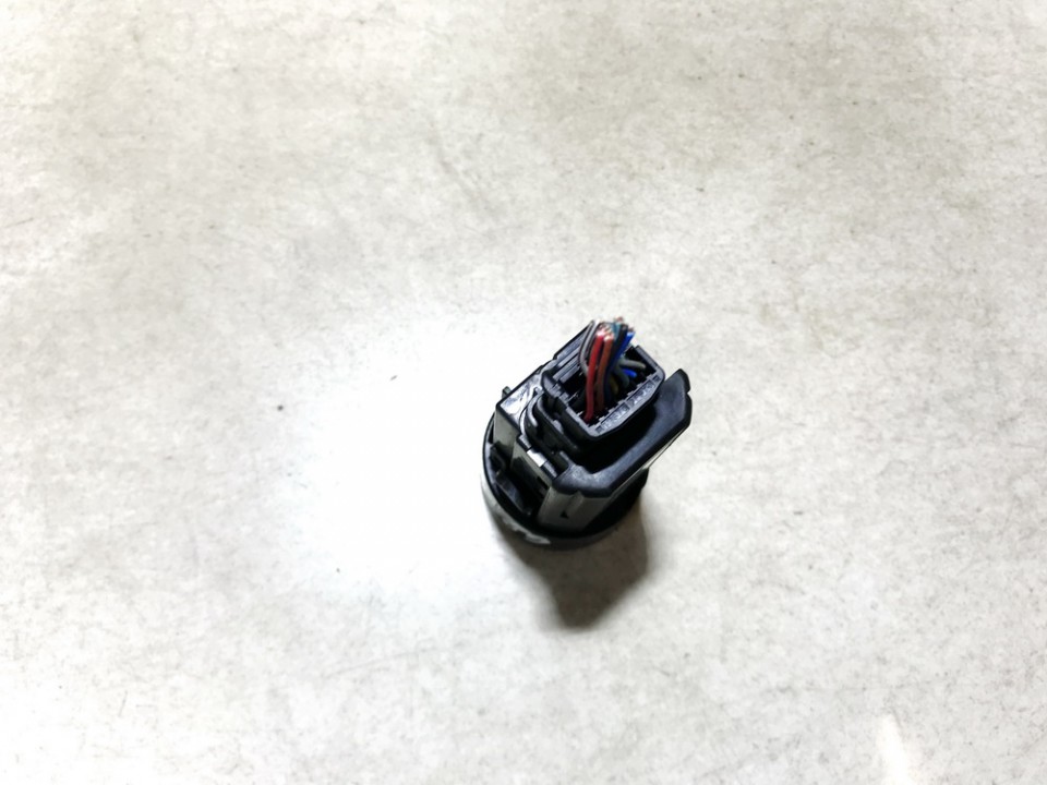 2842ATMIMB1 Lexus IS - CLASS 2006 Variklio uzvedimo mygtukas - Thumbnail 2