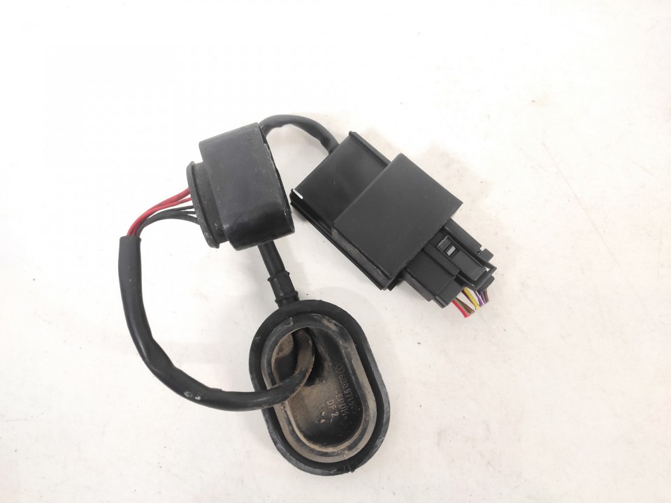 1k0906093d used Fuel Pump Relay Volkswagen Passat 2005 2.0L 20EUR