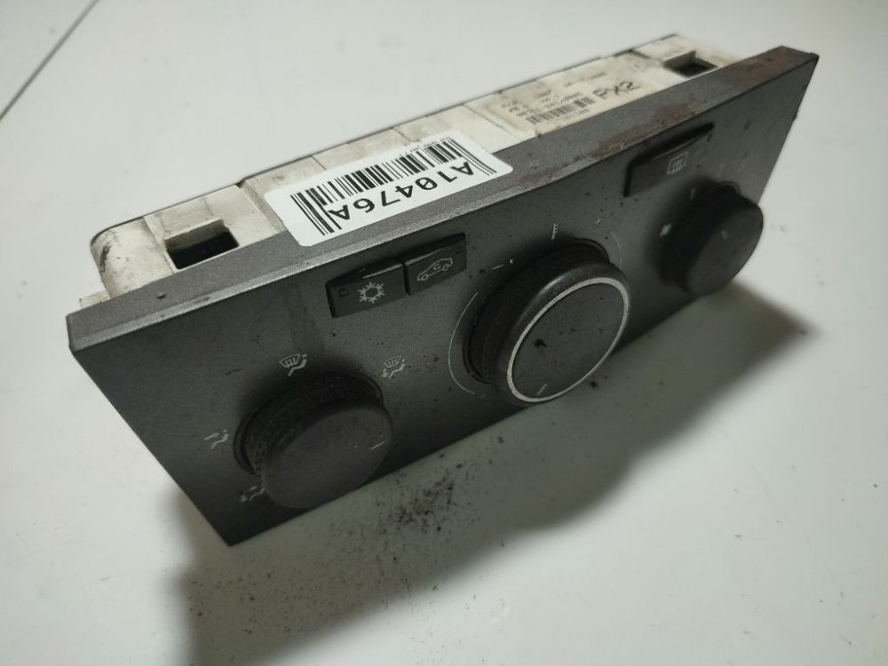 981512410005 Opel Astra 2005 Climate Control Panel (heater control switches)