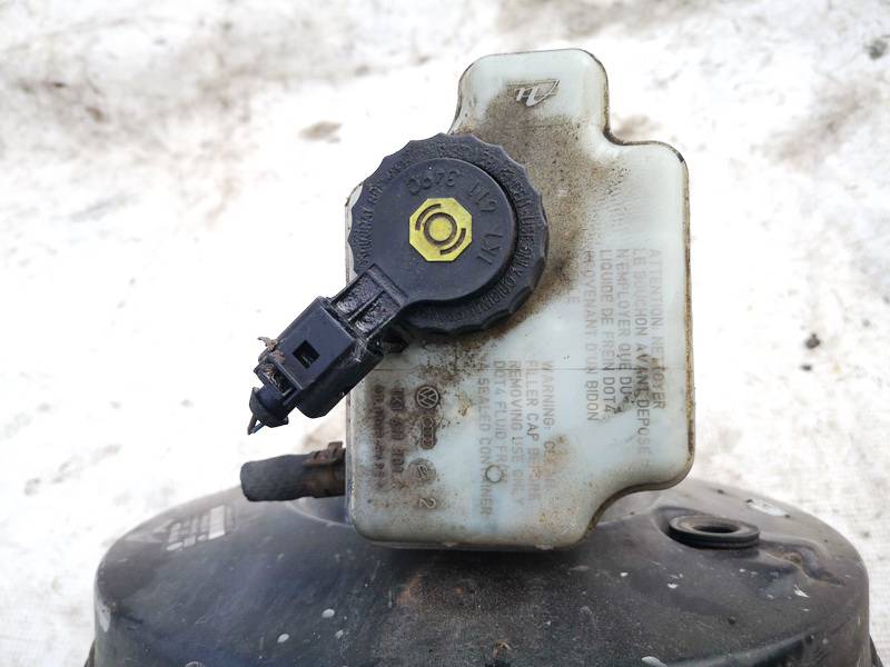 1K1611301C Volkswagen Caddy 2005 Stabdziu skyscio bakelis