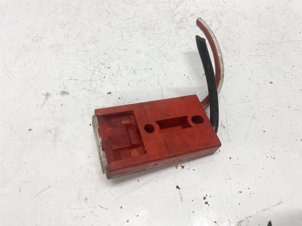 8A0937530 Audi A6 1997 Bezpiecznik