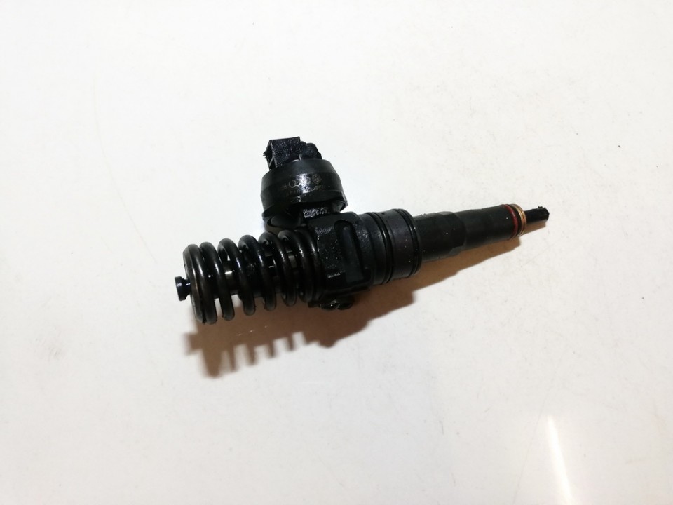 038130073BN Volkswagen Golf 2008 Degvielas iesmidzinātājs (inžektors)