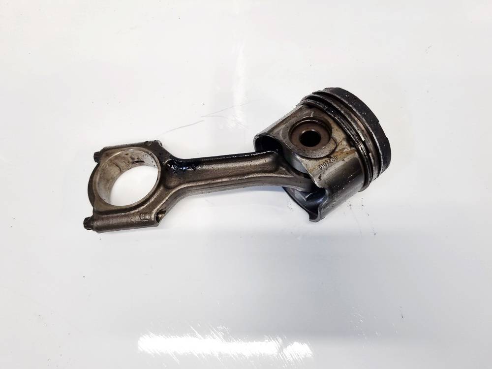 Opel Omega 2002 Piston and Conrod (Connecting rod)