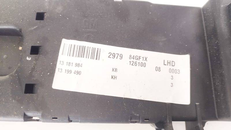 13181984 Opel Vectra 2005 CAJA RELES -  FUSIBLES - Thumbnail 3