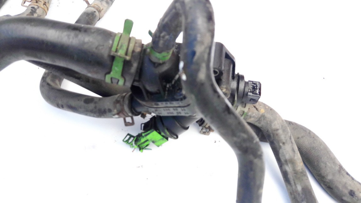 7700866730 Renault Megane 1996 fluide de refroidissement du moteur Thermostat - Thumbnail 2