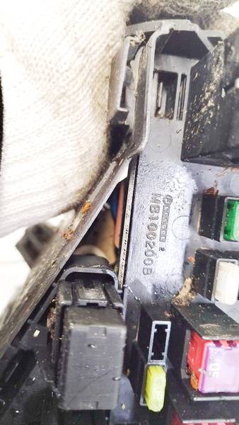 MB100200B Subaru Forester 2009 Fuse box - Thumbnail 3