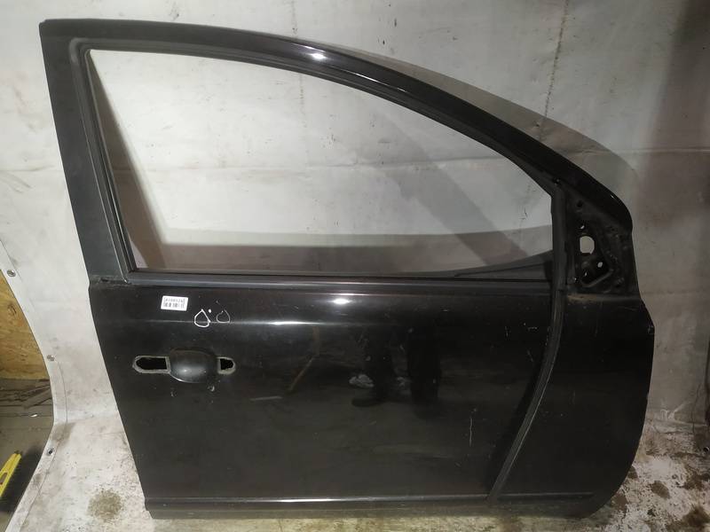 JUODOS Nissan Note 2006 Doors - FRONT RIGHT
