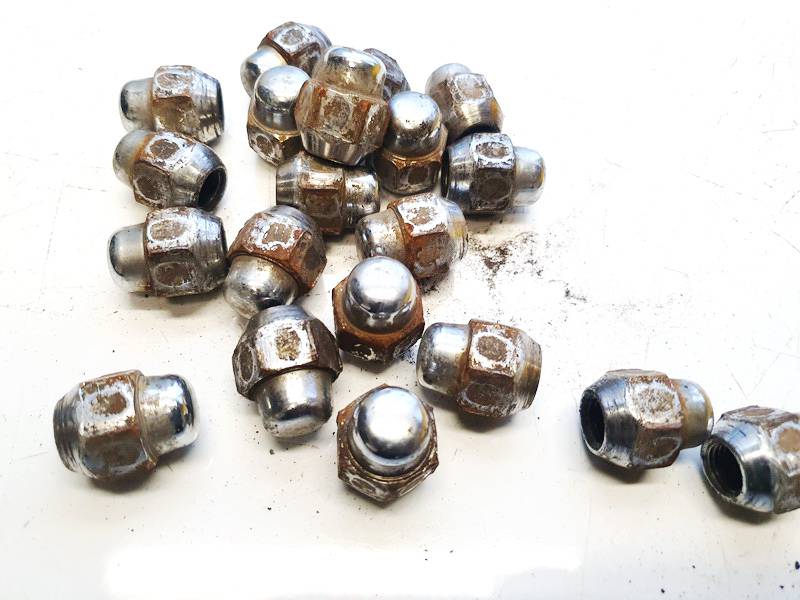 Kia Ceed 2014 Zestaw śrub kół