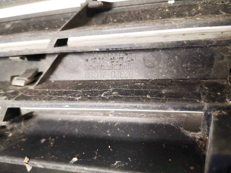 62320AU300 Nissan Primera 2003 Hood grille - FRONT - Thumbnail 3