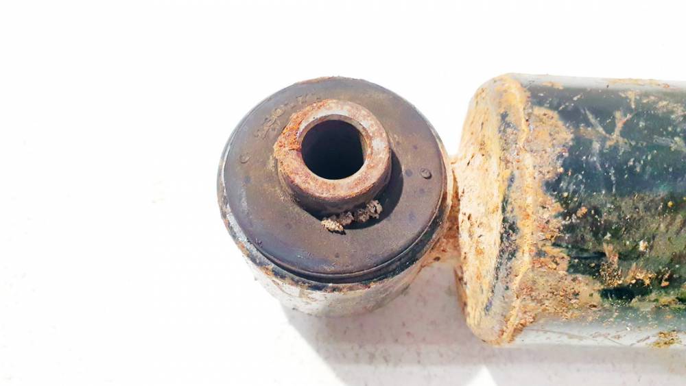 2000380 Ford Mondeo 2001 Amortizatorius G.K.