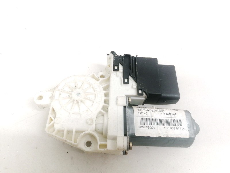 1C0959811A Volkswagen Bora 2001 Window Motor - REAR LEFT