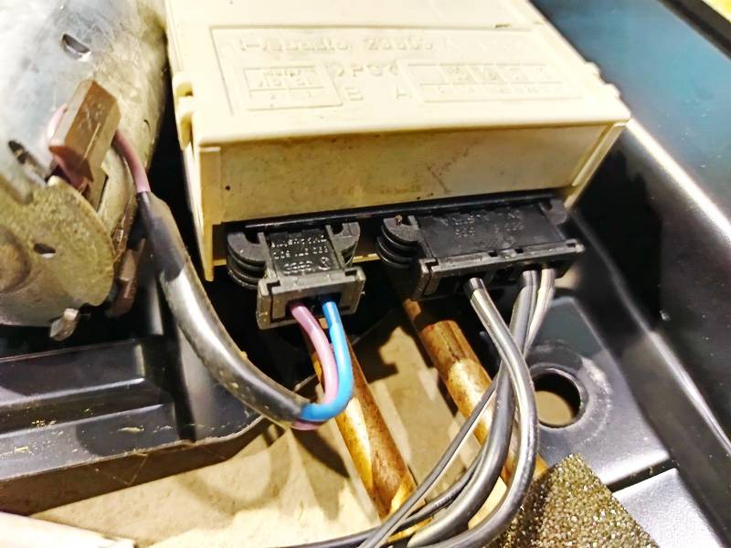 4A0959591A Audi 100 1994 Sunroof Motor - Thumbnail 2