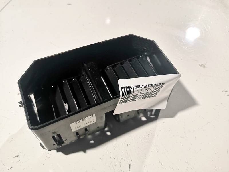 A2518301154 Mercedes-Benz R-CLASS 2009 Dash Vent (Air Vent Grille)