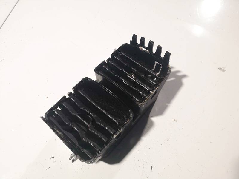 A2518301154 Mercedes-Benz R-CLASS 2009 Dash Vent (Air Vent Grille) - Thumbnail 2