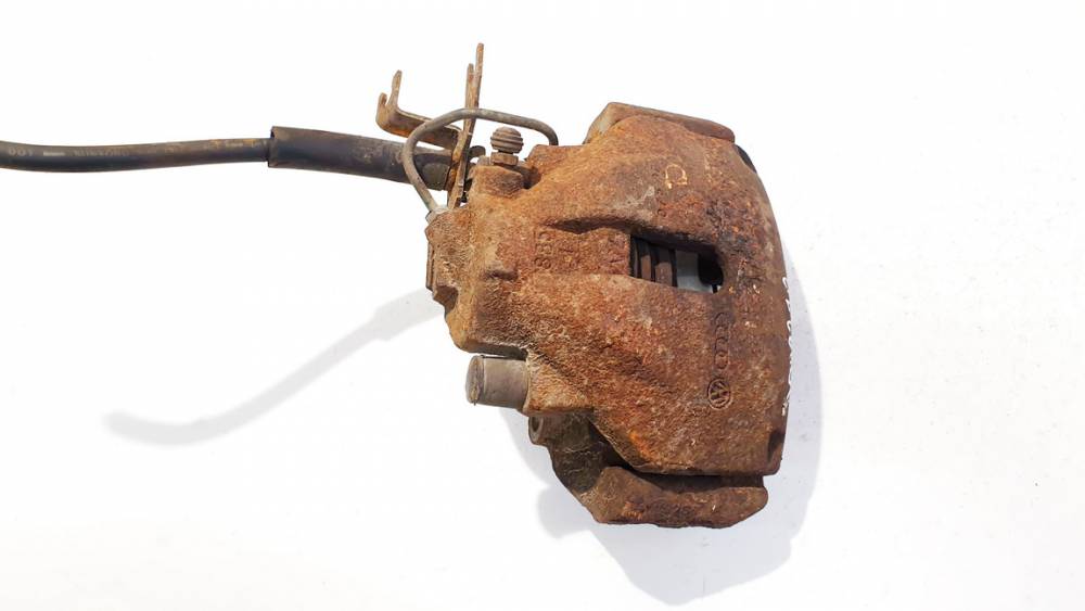 Volkswagen Passat 1997 Jarrusatula - EDESSÄ OIKEALLA