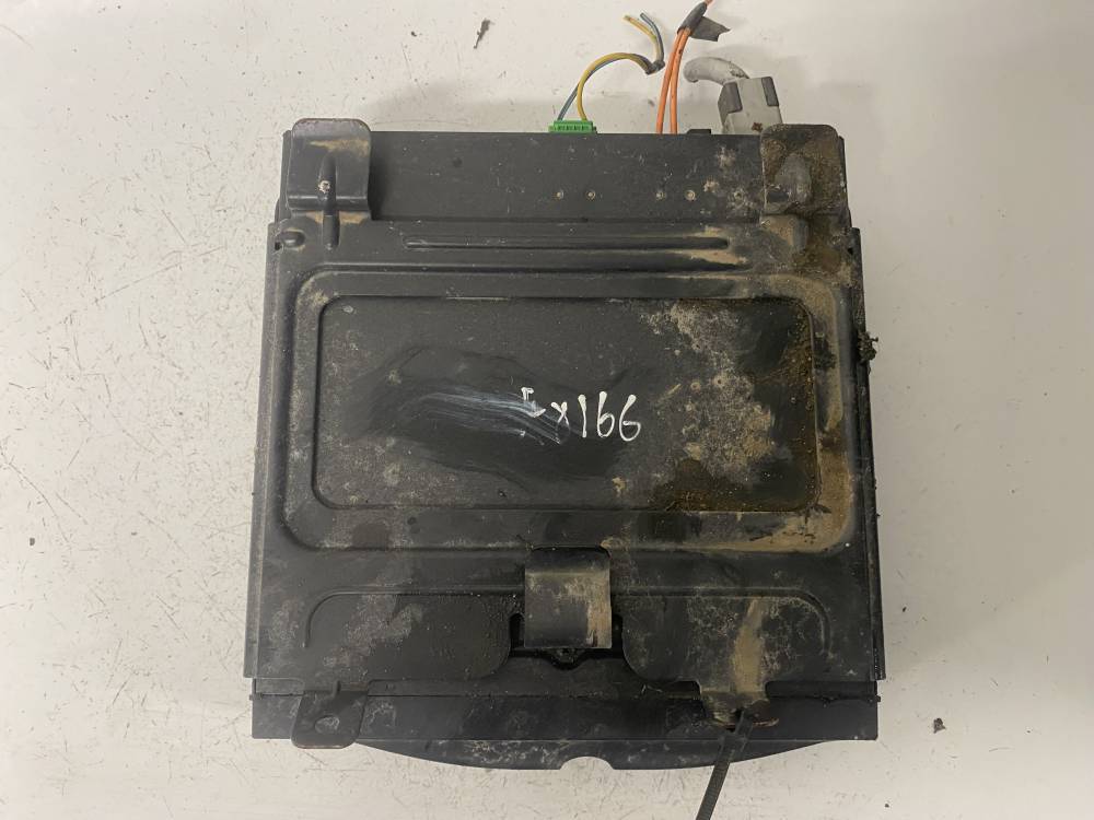 307326611 Volvo V50 2005 CD keitiklis - Thumbnail 2