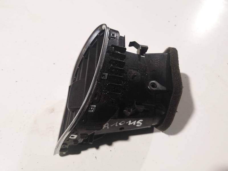 8T1820902C Audi A4 2009 Dash Vent (Air Vent Grille)