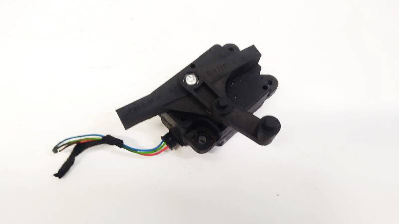 6G9N19E616BA Volvo XC 60 2012 Sildītāja vārsta motoriņš - Thumbnail 3