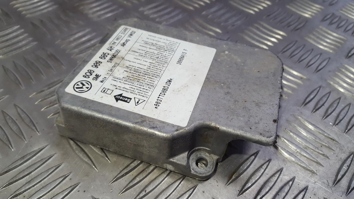 6Q0909605AH Volkswagen Caddy 2007 srs-turvatyynyn tietokone – turvatyynyn ohjausyksikkö