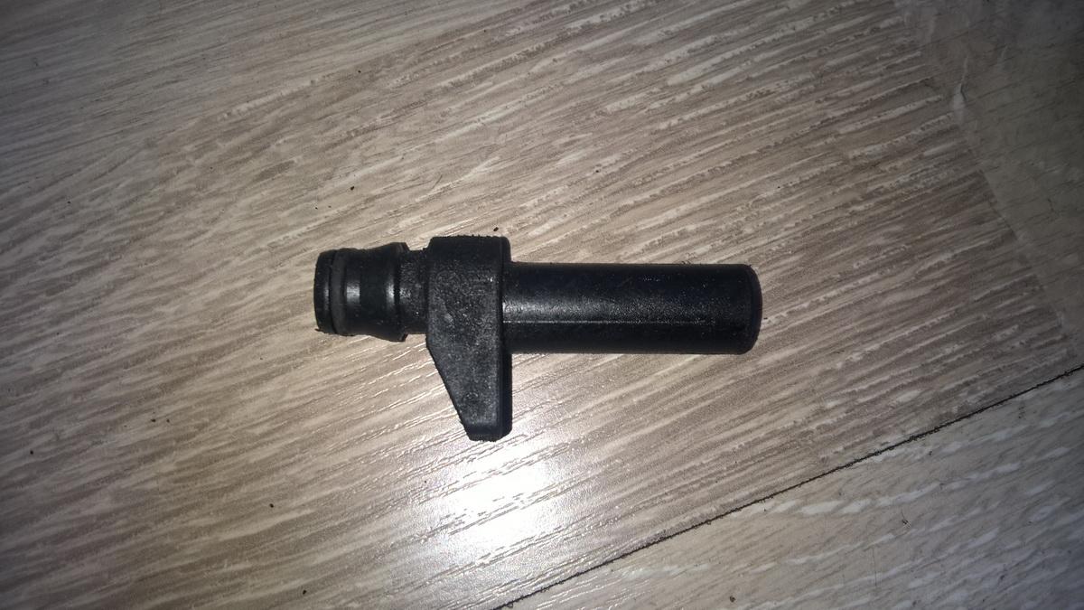 0031537228 Crankshaft Position Sensor MercedesBenz ECLASS 1997 4.2L EIS00114376 Used Auto