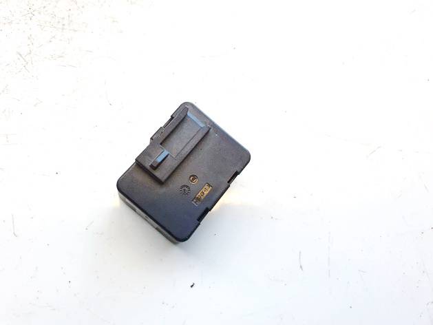 168190400A Tesla Model Y 2023 Other computers - Thumbnail 3