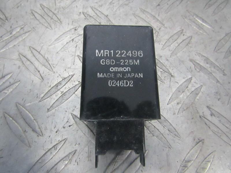 MR122496 Mitsubishi Pajero 1998 Rele