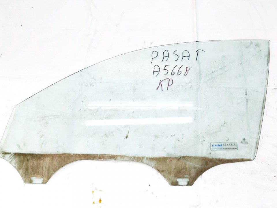 Volkswagen Passat 2004 Duru stiklas P.K.