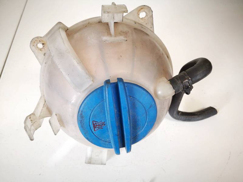 1K0121407A Volkswagen Touran 2005 Expansion Tank coolant (RADIATOR EXPANSION TANK BOTTLE )
