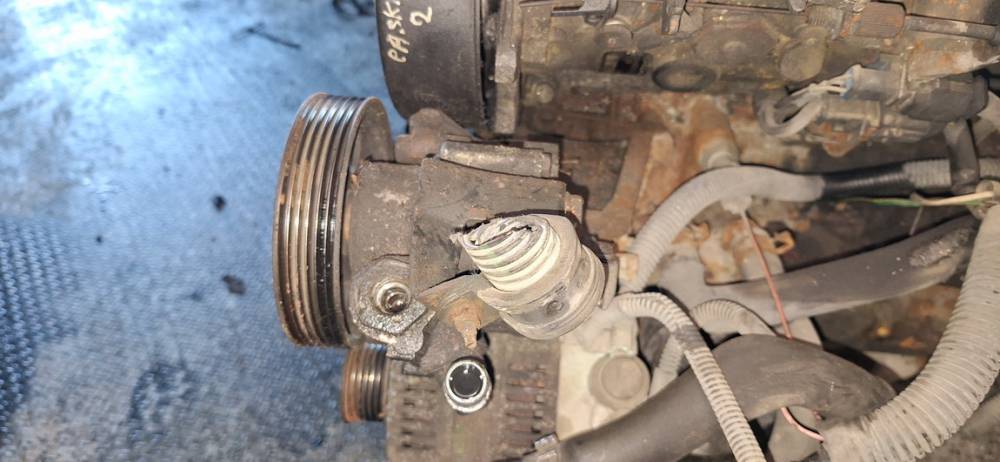 Fiat Scudo 2001 Bomba de dirección hidráulica