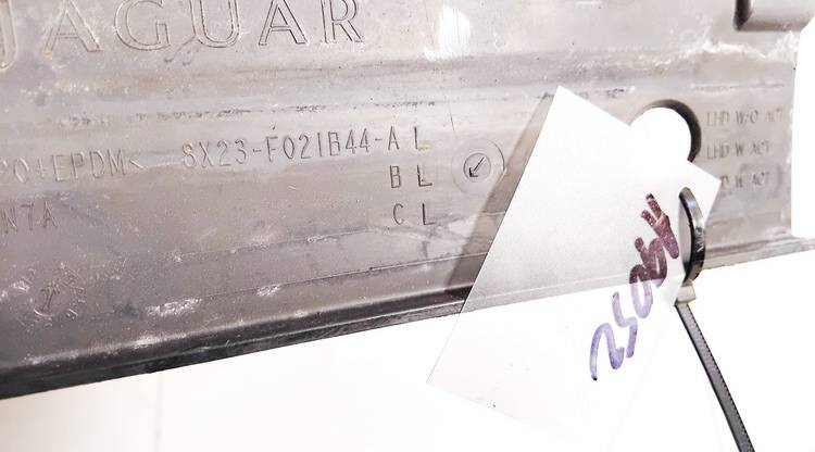 8X23F021B44AL Jaguar XF 2008 Pyyhkijän mekanismin suojus - Thumbnail 3