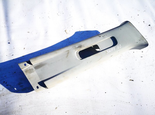 C23568191 Mazda 5 2006 Interior trim