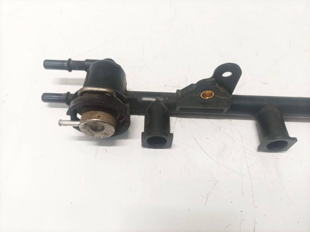 F606060703 Ford Fiesta 2006 Szyna Wtryskiwaczy - Thumbnail 3