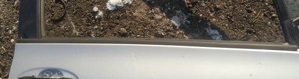 Toyota Yaris 2006 Listwa szyby drzwi - PRZEDNIE PRAWE