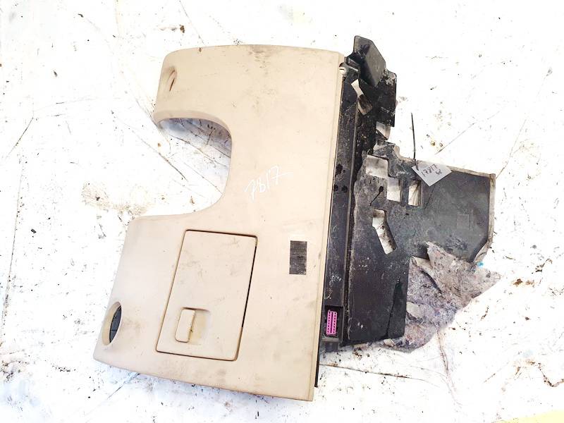 4E1857005 Audi A8 2003 Salona apdare (plastmasas)